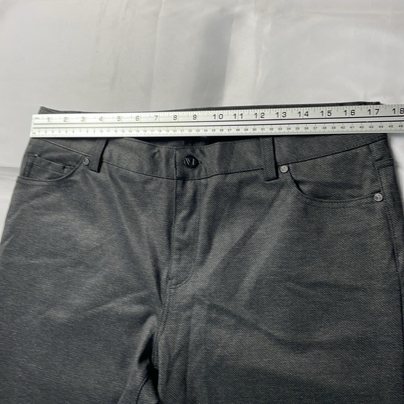 Women’s size 14 Andrew Marc charcoal gray pants - Picture 6 of 12
